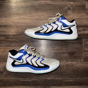 Nike KD 17 “Penny”